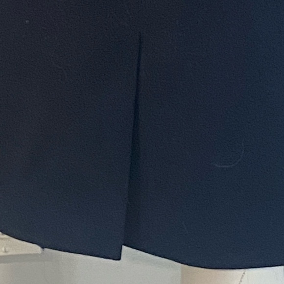 Wool navy blue pencil skirt size 10 lined pleats zipper back - Picture 3 of 5